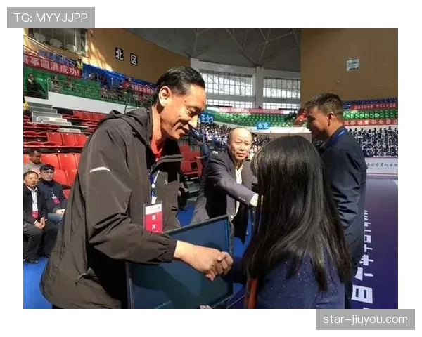 篮球比赛中裁判协商判罚流程的具体步骤与规则解析